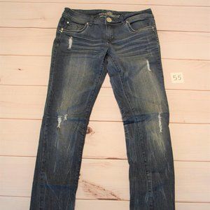 Almost Famous 5 Pocket Vintage Blue Jeans